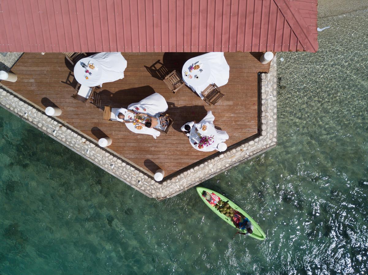 Moulin Sur Mer Beach Resort Montrouis Extérieur photo