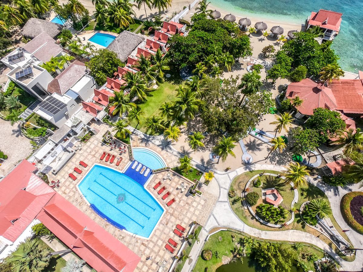 Moulin Sur Mer Beach Resort Montrouis Extérieur photo