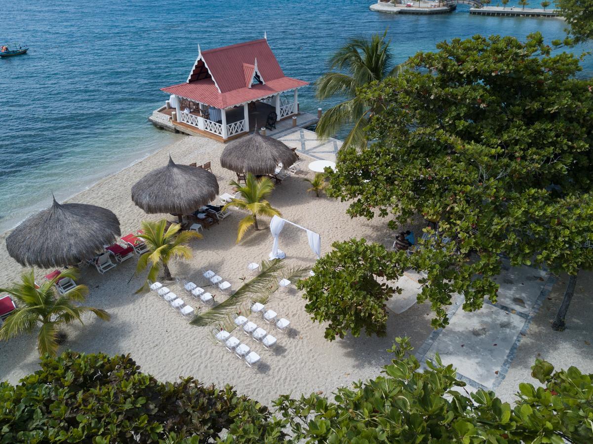 Moulin Sur Mer Beach Resort Montrouis Extérieur photo