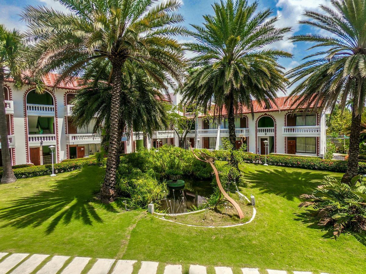 Moulin Sur Mer Beach Resort Montrouis Extérieur photo
