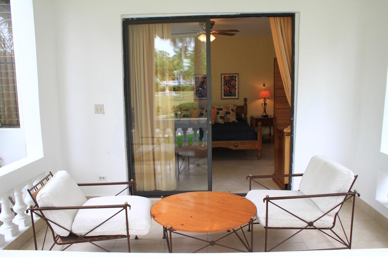 Moulin Sur Mer Beach Resort Montrouis Extérieur photo