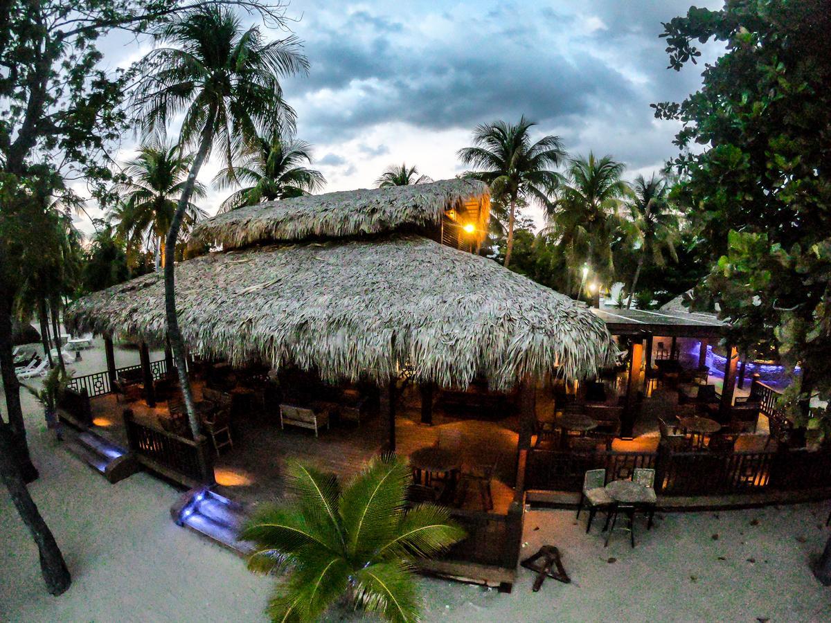 Moulin Sur Mer Beach Resort Montrouis Extérieur photo